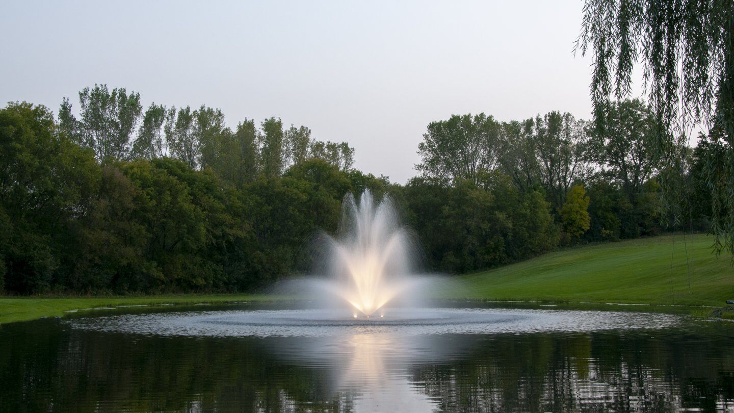 lake-and-pond-management-jones-shop-fountains-aerators
