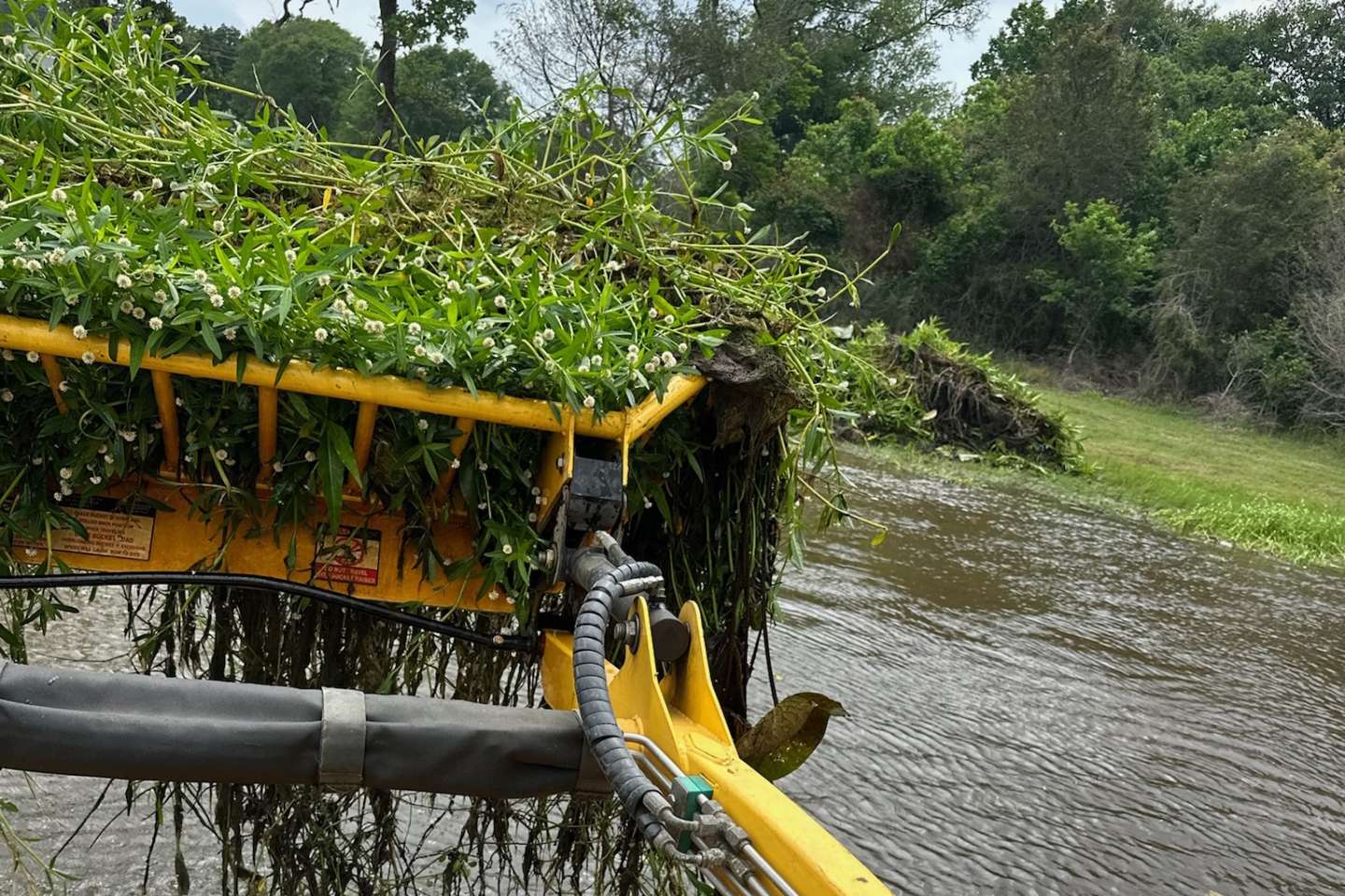 Mechanical Weed Removal | Jones Lake Management