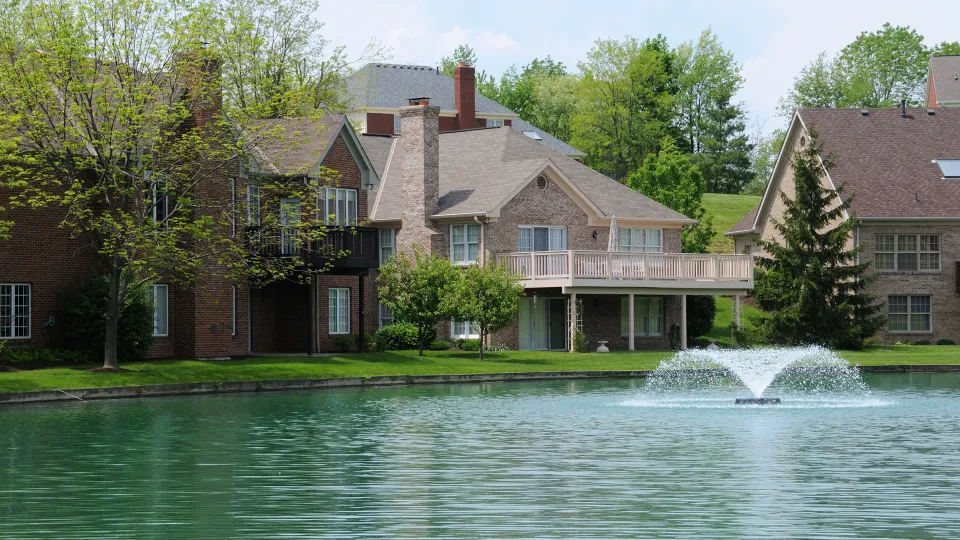 Jones Fish Hatchery and Distribitor